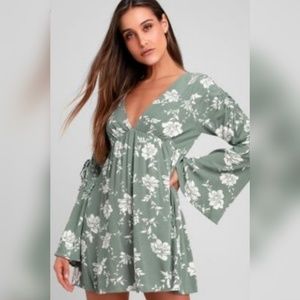 Le Lis Lulus | Living on a Prairie Sage Green Flor